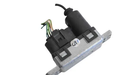 Land Rover Discovery 5 Glow plug pre-heat relay 0281003137 FPLA12B533BD