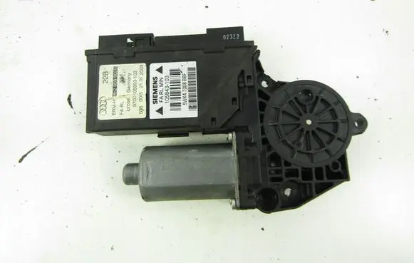 Audi A4 S4 B7 8E 8H Front door window regulator motor 