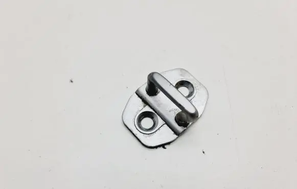 Mercedes-Benz B W246 W242 Front door lock loop/hook striker 11000049B