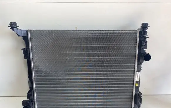 Nissan Qashqai Coolant radiator 214101527R