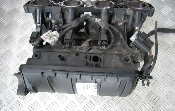 Citroen C3 Intake manifold 9635885080