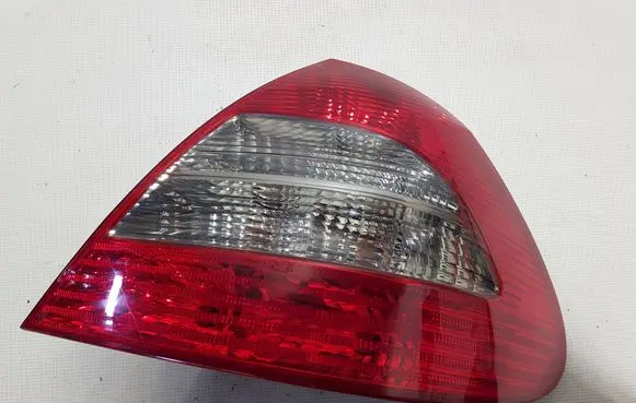 Mercedes-Benz E W211 Rear/tail lights A2118202464DFDFRR A2118202464