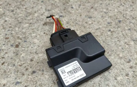 Audi Q5 SQ5 FY Fuel injection pump control unit/module 80A906093