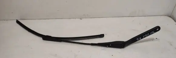 BMW X1 E84 Front wiper blade arm