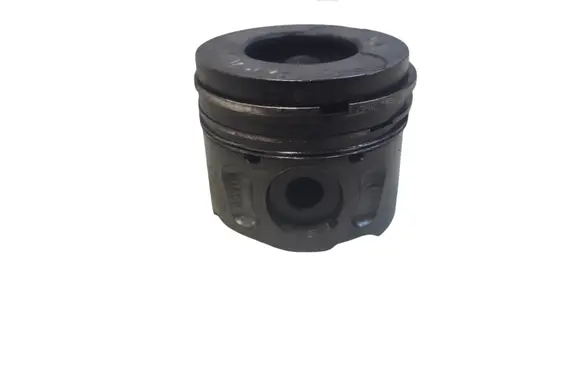 Volvo S40 Piston 