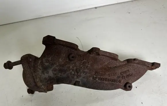 Ford Mustang V Exhaust manifold BX2E9430BC