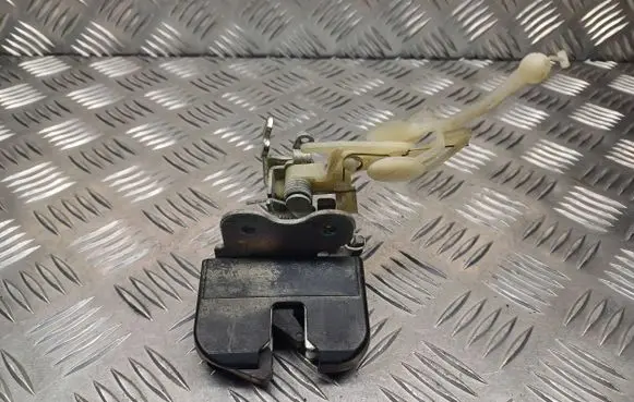 Mercedes-Benz C W203 Seat back rest lock catch A2039200472