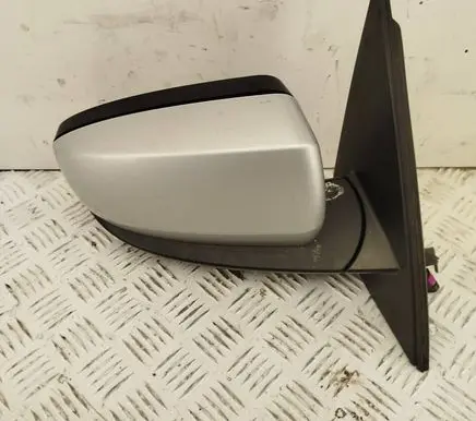 BMW X5 E70 Front door electric wing mirror 7181175
