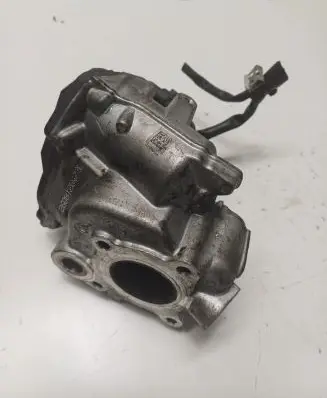 Mercedes-Benz E W212 EGR valve A6511400460Q01