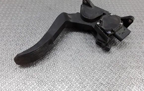 Mercedes-Benz Sprinter W901 W902 W903 W904 Accelerator throttle pedal 0281002335 A9013000404