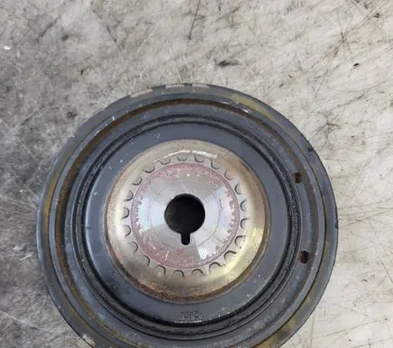 Renault Clio III Crankshaft pulley