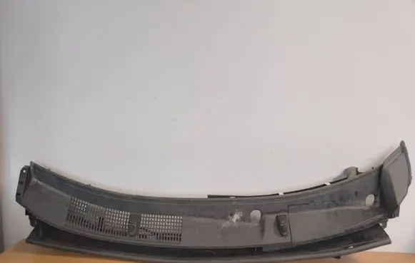 Toyota Yaris Cross Wiper trim 557810D500