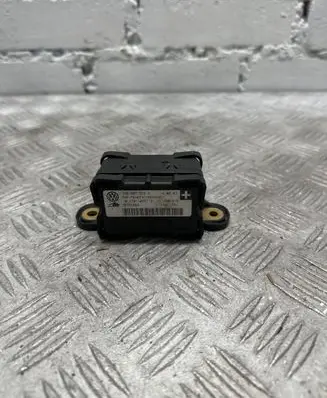 Volkswagen Transporter - Caravelle T5 ESP acceleration yaw rate sensor 7H0907652A DD77D142L6 10170103673