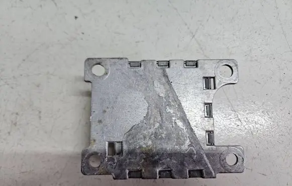 Nissan Terrano Airbag control unit/module 0 285 001 186 28556 8F200