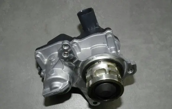 Volkswagen Arteon EGR valve 05L131501N