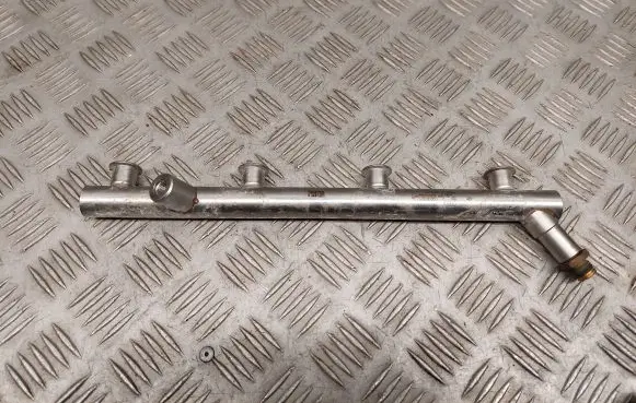 Audi A7 S7 4G Fuel main line pipe 079133315BD