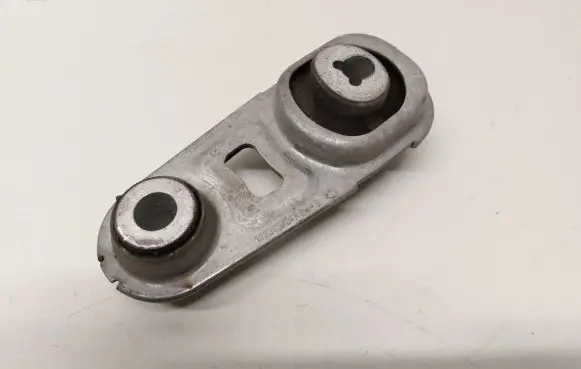 Renault Kadjar Gearbox mount