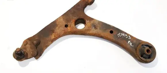 Toyota Avensis T250 Front lower control arm/wishbone