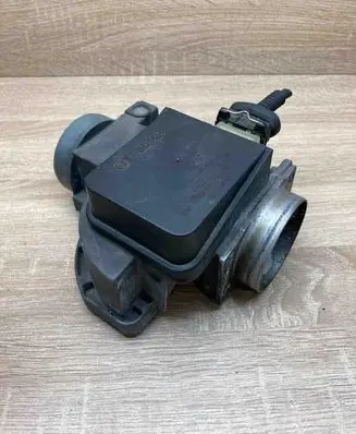 Audi A6 S6 C4 4A Mass air flow meter 4A0133471 0281002074