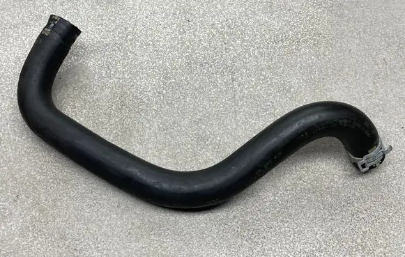 Opel Insignia B Engine coolant pipe/hose 55599251