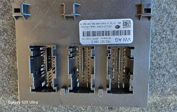 Volkswagen Golf VI Comfort/convenience module 1K0937086C