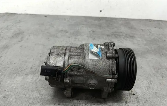 Volkswagen Golf IV Air conditioning (A/C) compressor (pump) SD7V16