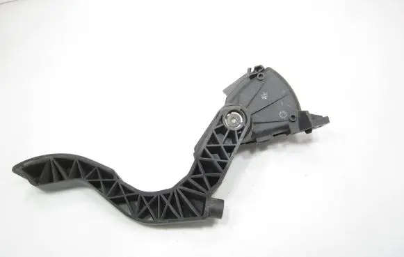 Volkswagen PASSAT B5.5 Accelerator throttle pedal 8D1721523F 6PV00837603