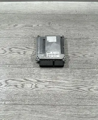 BMW X5 E53 Engine control unit/module 7793444 0281011414 1039S03764