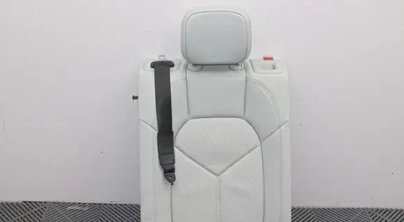 Porsche Macan (95B) Rear seat