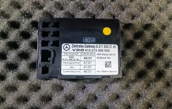 Mercedes-Benz E W211 Gateway control module A2115402145