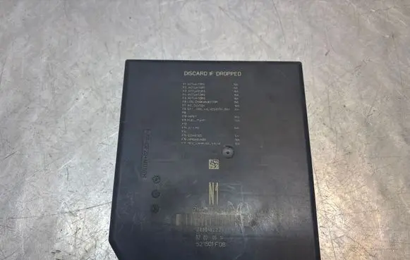 Nissan Qashqai Fuse module 284B74BA0A