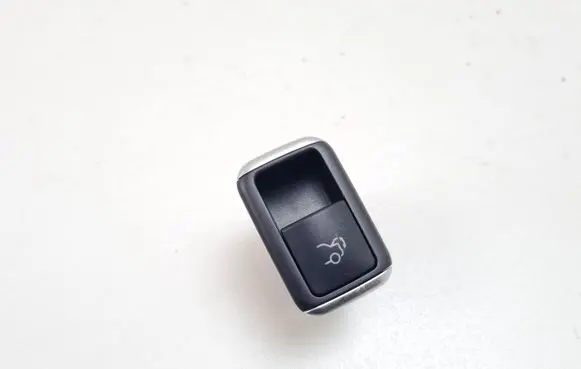 Tesla Model S Tailgate opening switch 10075083 A2129059300
