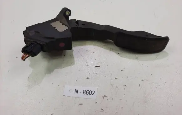 Toyota Verso Accelerator throttle pedal 7811002020