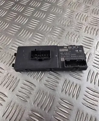 Audi A5 8T 8F Tailgate/trunk control unit/module 8W8959107B