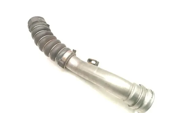 Renault Clio III Intercooler hose/pipe 8200447887