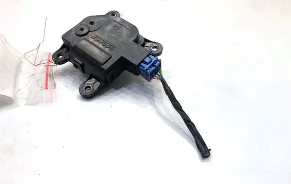 KIA Rio Air flap motor/actuator H400730880