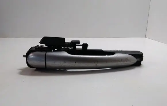 Nissan Primera Front door exterior handle 80610AV600