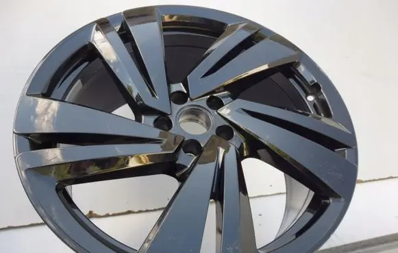 Volkswagen Touareg III R20 alloy rim 760601025S