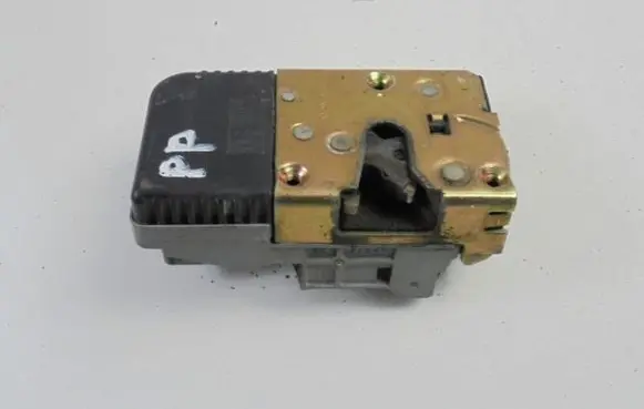 Peugeot Expert Front door lock
