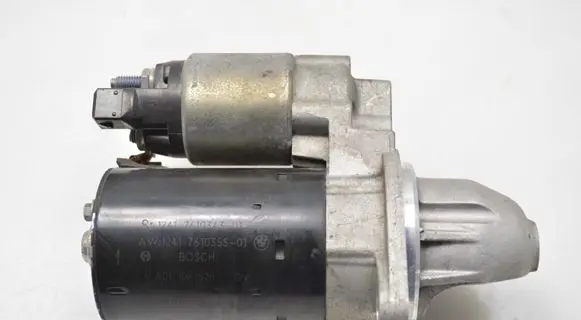 BMW 3 E90 E91 Starter motor 7610343