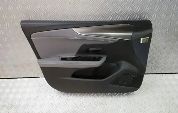Opel Mokka X Front door card panel trim