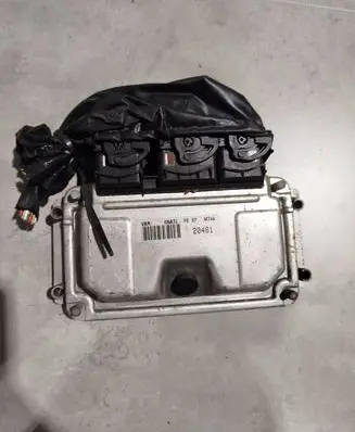 Citroen C4 I Picasso Engine control unit/module 9637839580 0261206633