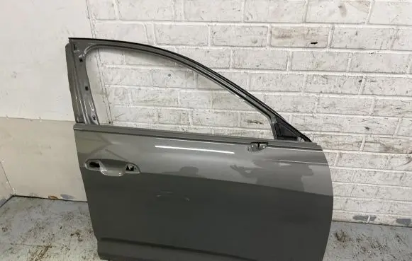 Audi A6 S6 C8 4K Front door