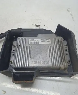 Renault Megane I Engine control unit/module 7700863499
