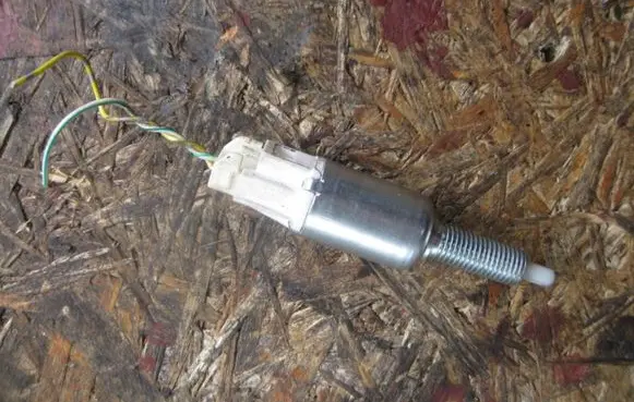 Clutch pedal sensor