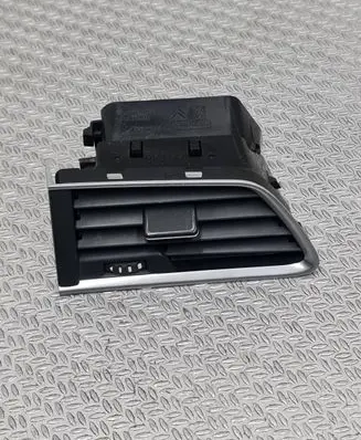 Peugeot 508 Dashboard side air vent grill/cover trim 9686457377 A1010107