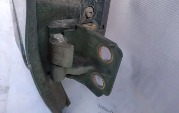 Fiat Marea Front door upper hinge