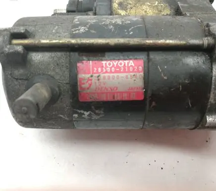 Toyota Yaris Starter motor 2810021020