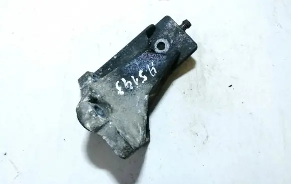 Volvo S80 Engine mounting bracket 9445231