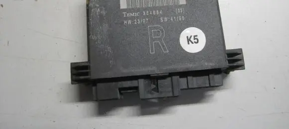 Mercedes-Benz E W210 Door control unit/module 2108203426